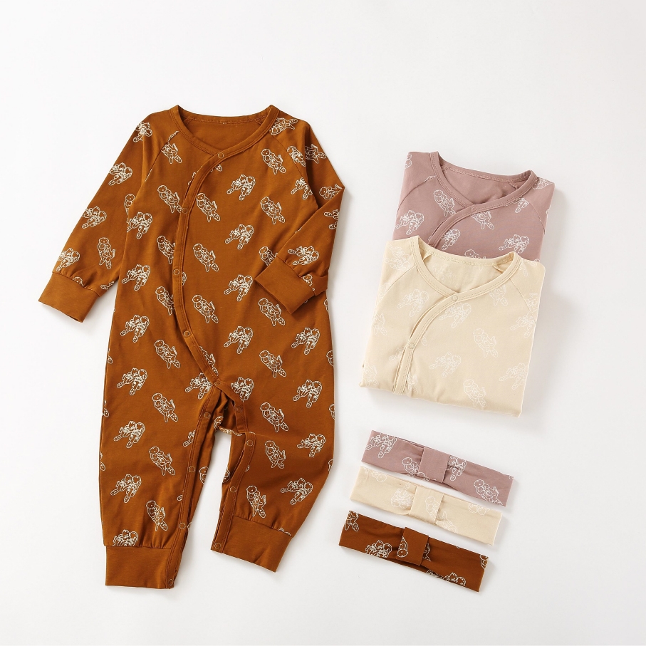 贝蒂卡密海獭3色连体爬服